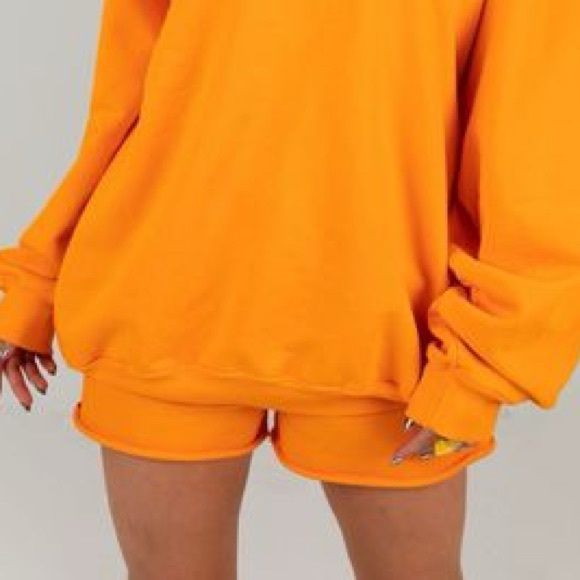 Mayfair the Label Somewhere Society Sweatshorts - Picture 2 of 7